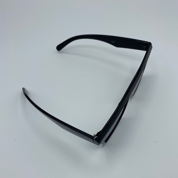 Flat Top Black Gradient Sunglasses - Picture 3 of 7